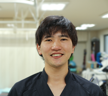 飯沼先生の顔写真